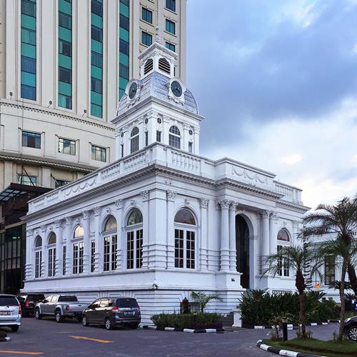 desain dan pasang fasad gedung pertemuan balai kota 4