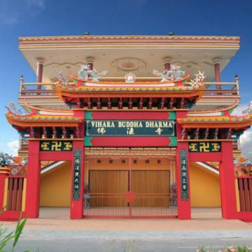 desain dan pasang fasad pura vihara 1